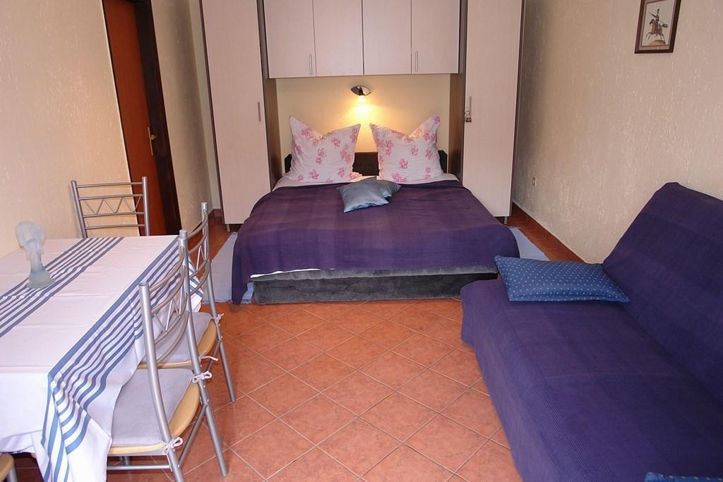 2 Bedroom Amazing Apartment In ツリクヴェニツァ 部屋 写真
