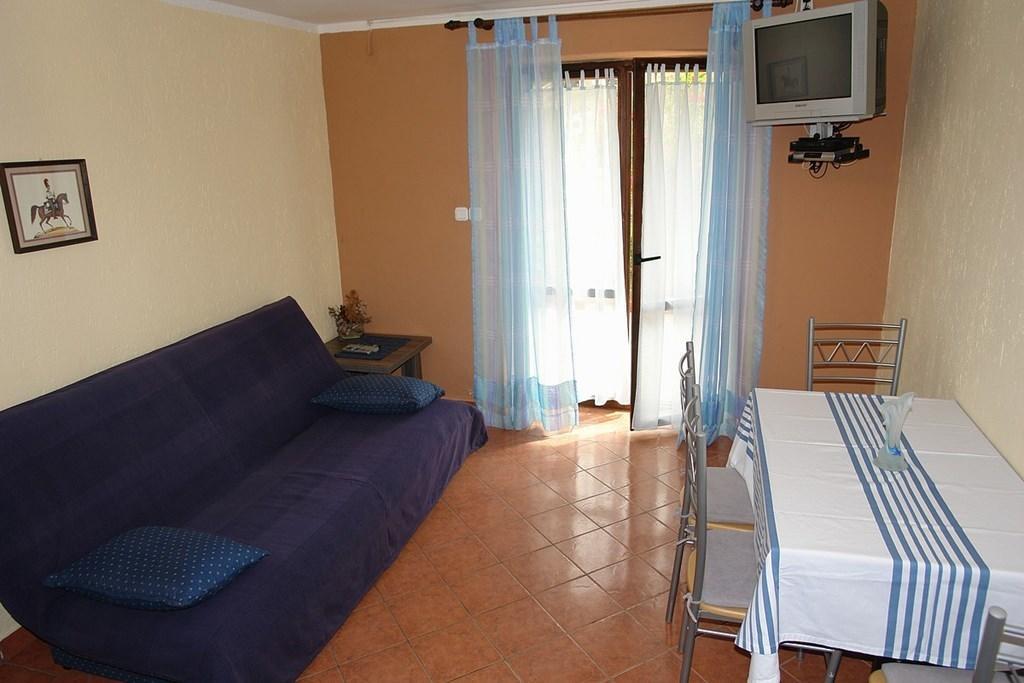 2 Bedroom Amazing Apartment In ツリクヴェニツァ 部屋 写真